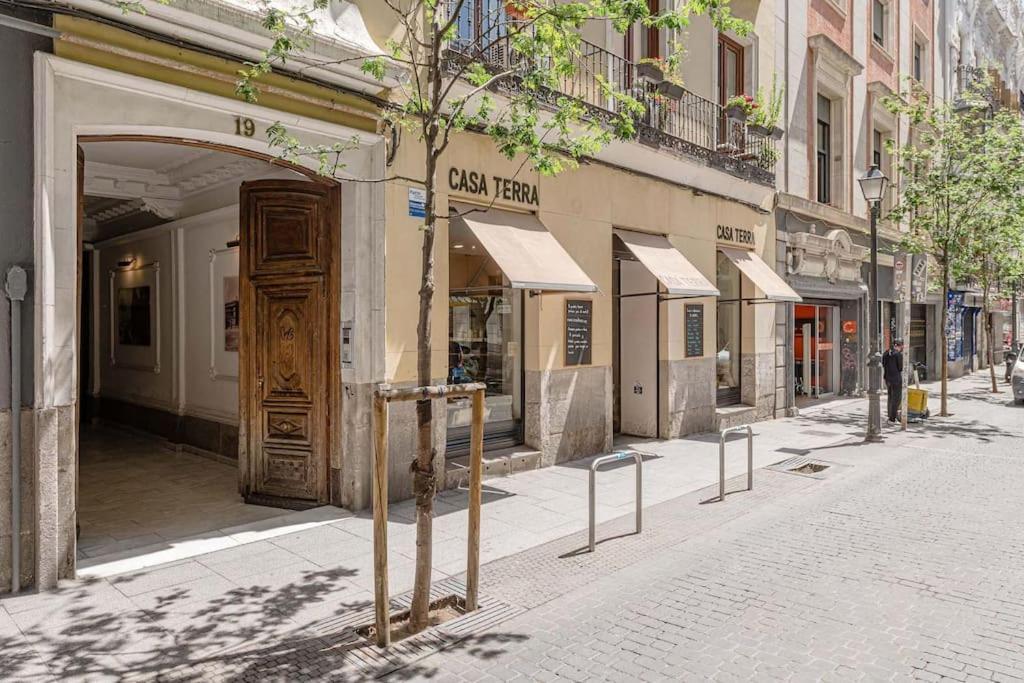 Modern In Chueca Inf3iz4 Madrid