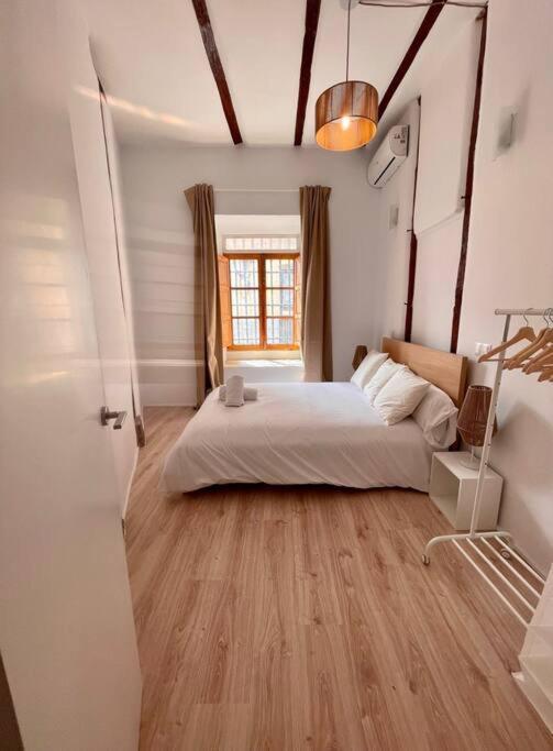 Centrico Apt 7pax En Anton Martin/centro De Apartment *