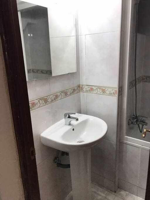 Apartment Agradable Apartamento En Zona Malasana *