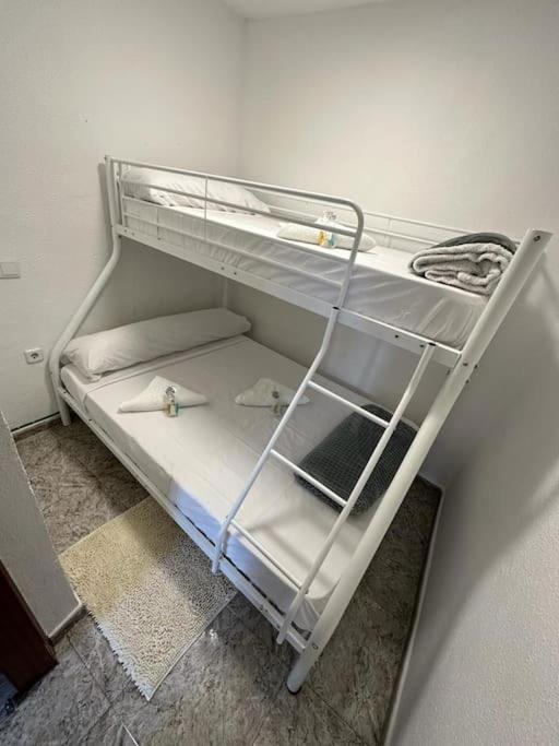 Lejlighed Economico Piso En Centro *
