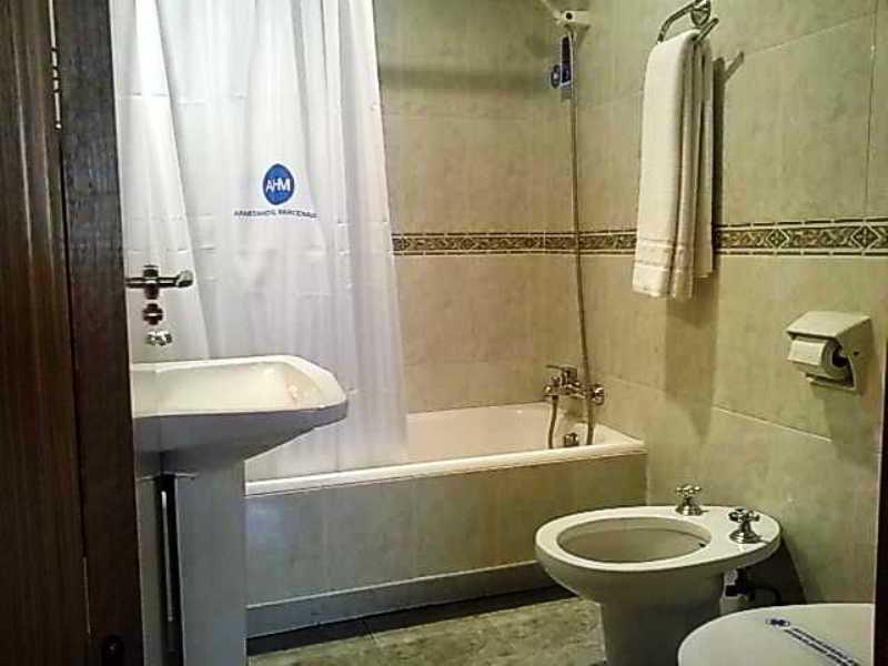 Uve Marcenado Hotel Madri
