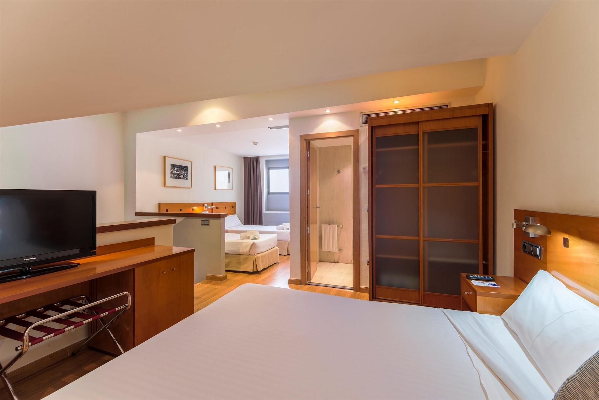 Hotel Petit Palace Cliper-gran Via 3*
