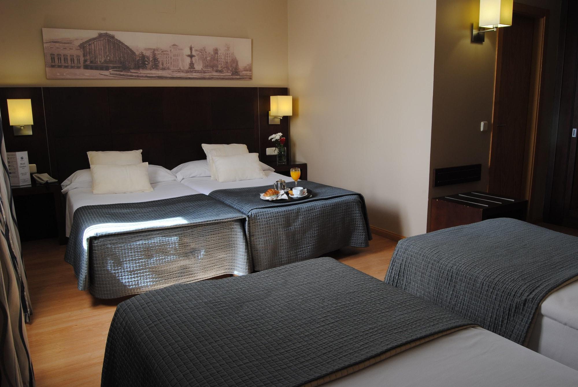 Hotel Porcel Ganivet Madri