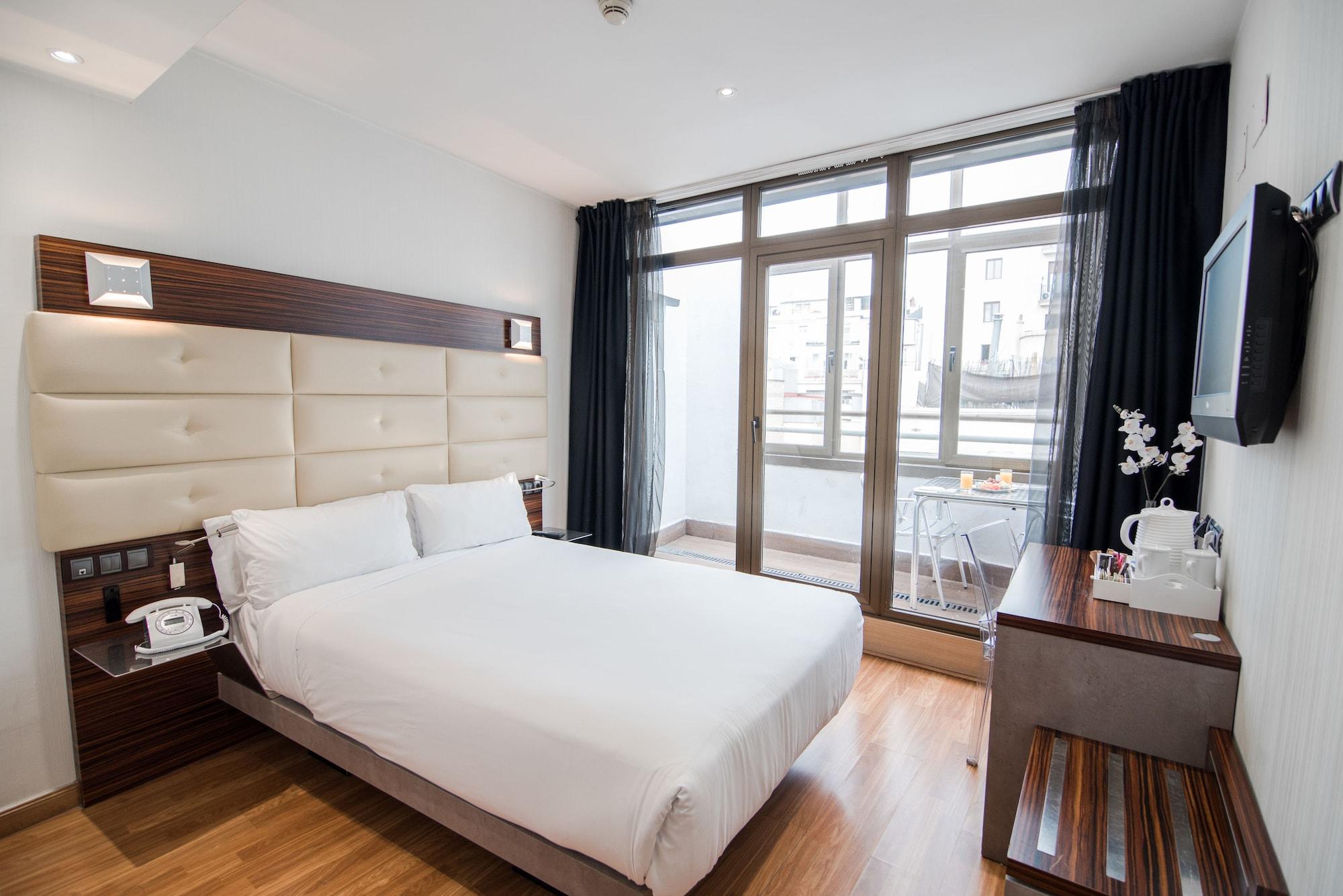 Petit Palace Cliper-gran Via Hotel