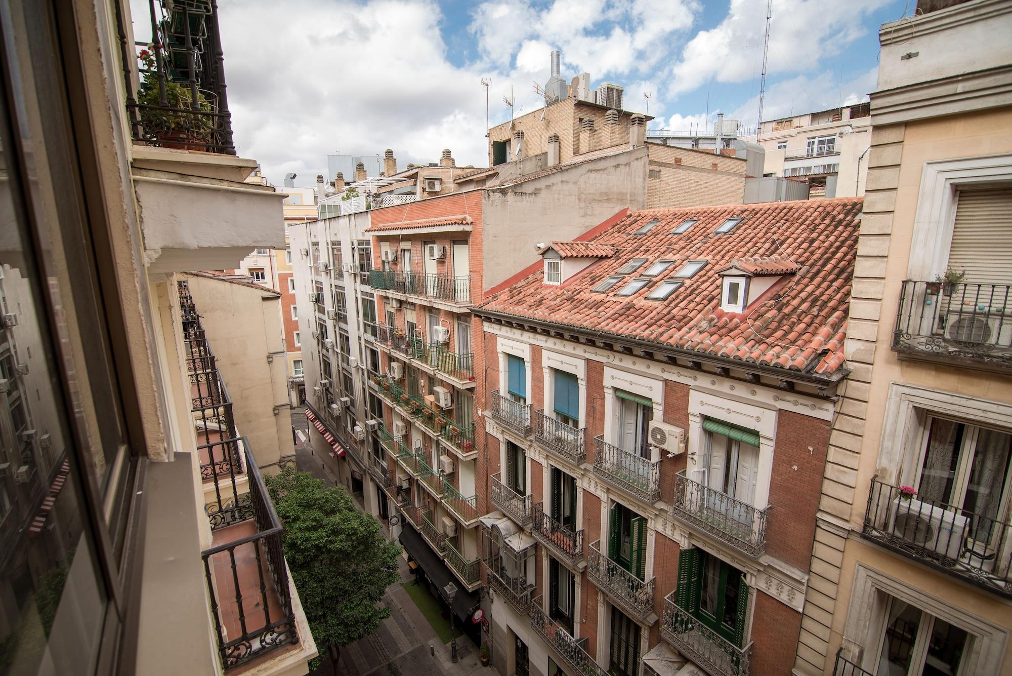 Petit Palace Cliper-gran Via 3*
