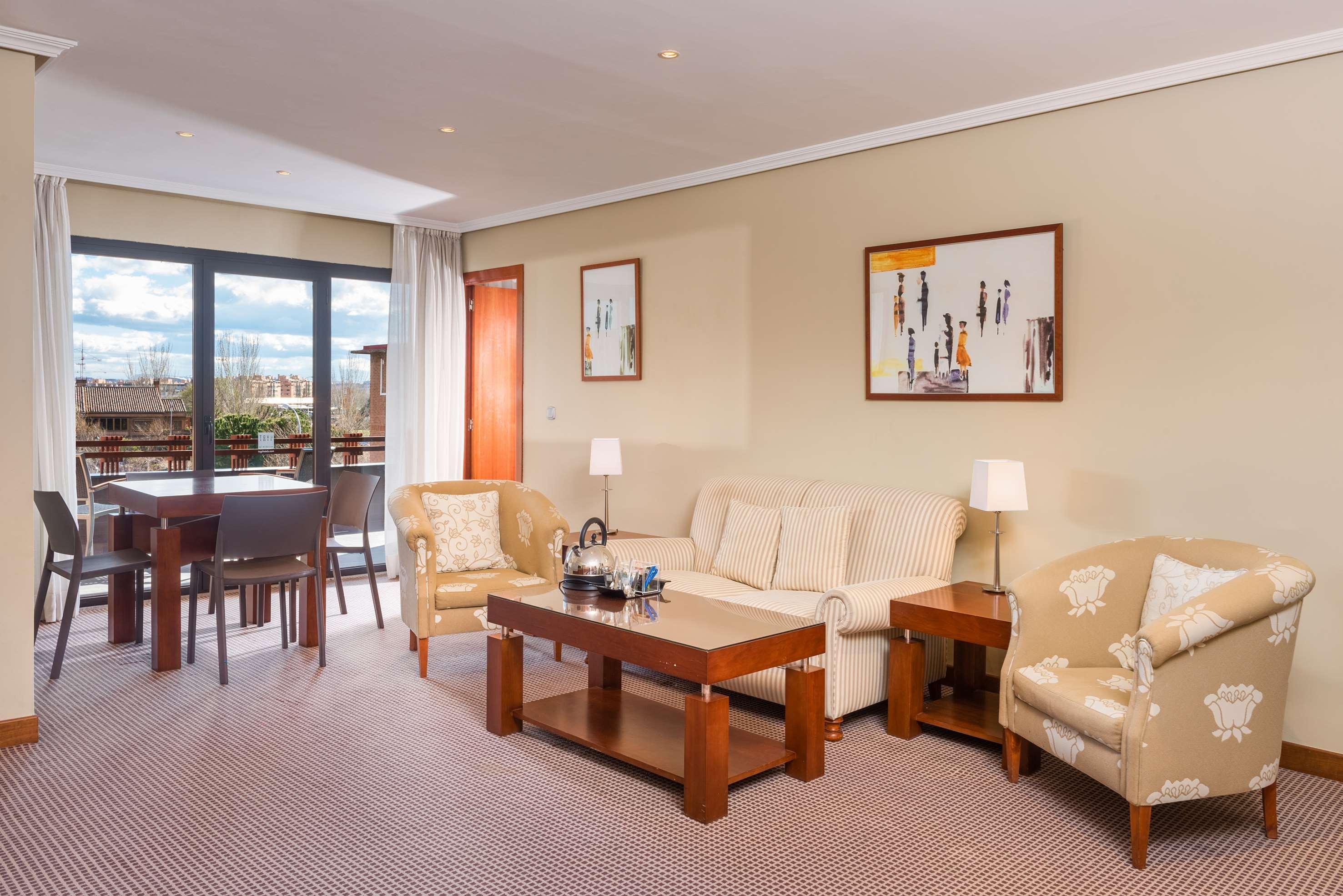 Alameda Aeropuerto, Affiliated By Melia Hotel 4*
