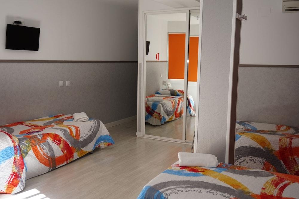 Far Gran Via Albergue *
