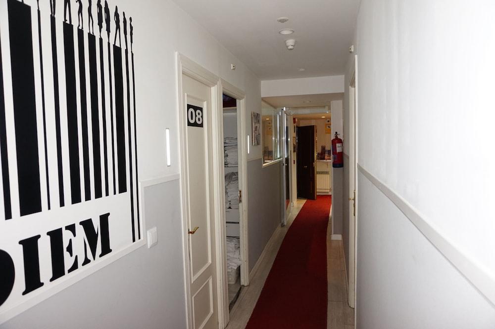 Albergue Far Gran Via Madri