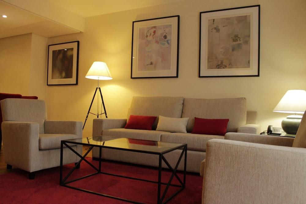 Aparto-hotel Rosales 3* Madri