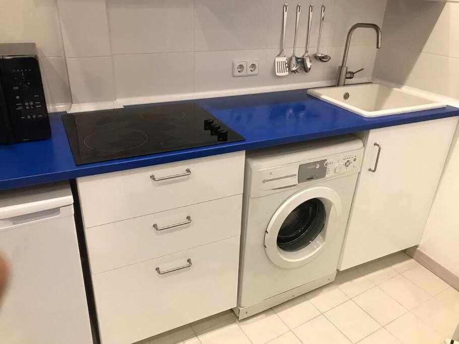 Apartamento Un Genial Estudio En El Barrio Cortes Madri