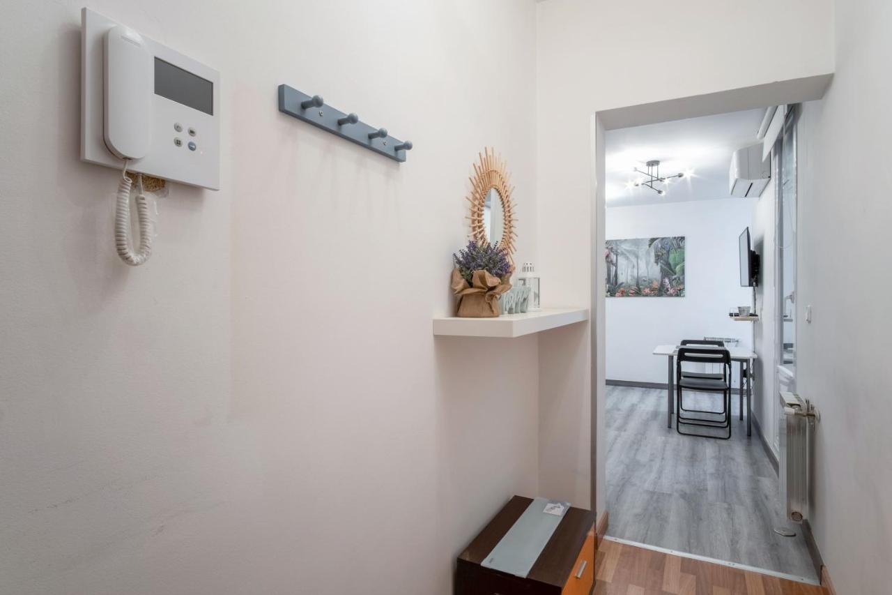 1 Bedrooms 1 Bathrooms Furnished - Cortes - Cozy- Mintystay Apartment *