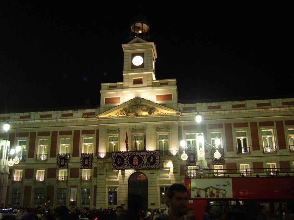 Apartment Puerta Del Sol -de La Cruz Isabel I0 & Parking