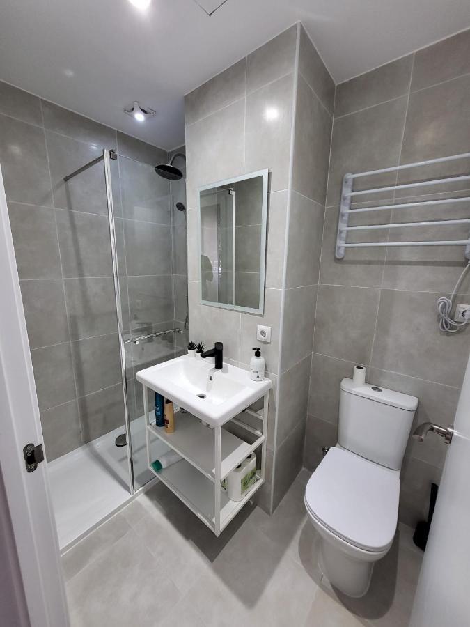 Bonito Piso A 300 M De Metro Garcia Noblejas Lejlighed *