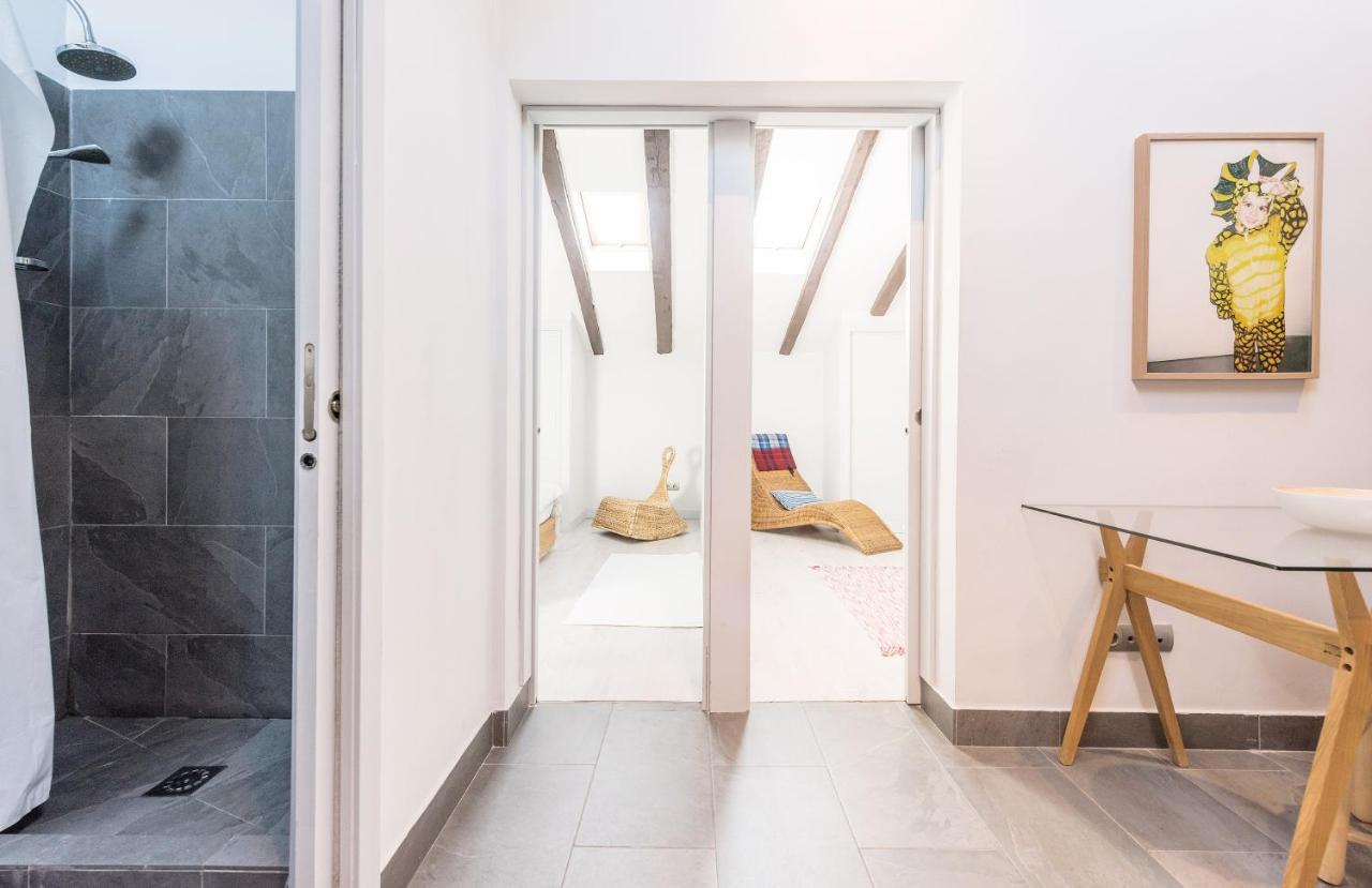 Apartment Bohemian 2bedroom Attic In Lavapies