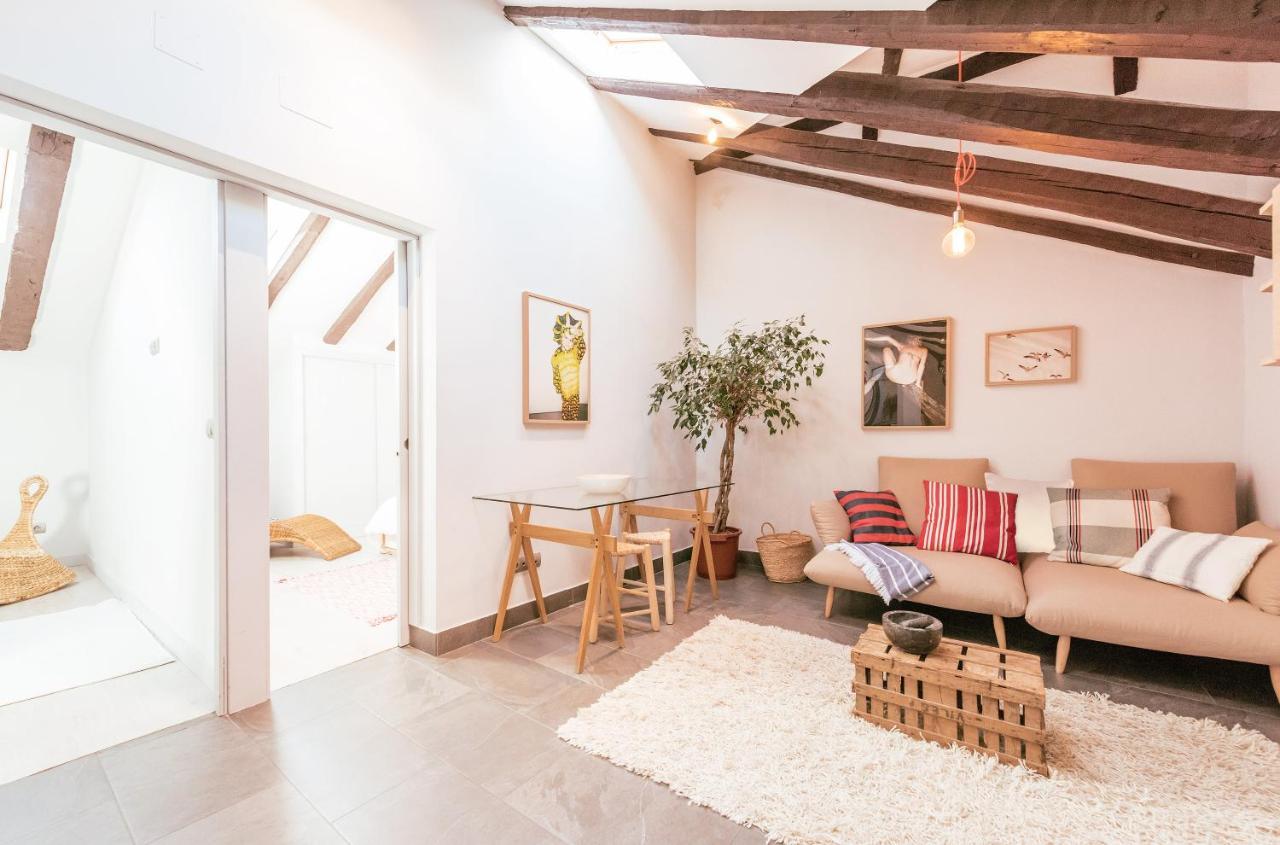 Apartment Bohemian 2bedroom Attic In Lavapies *