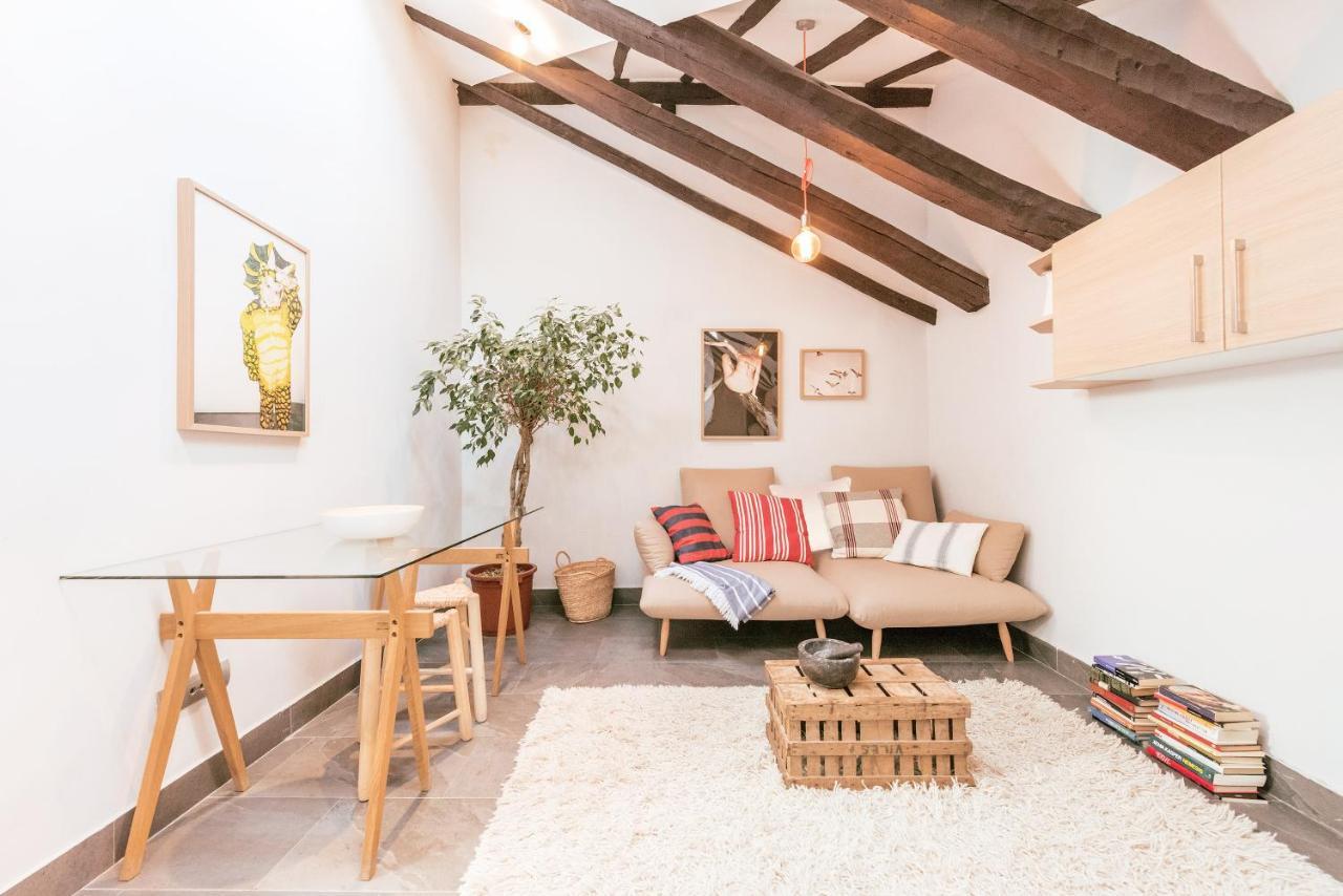 Bohemian 2bedroom Attic In Lavapies Apartment Madrid