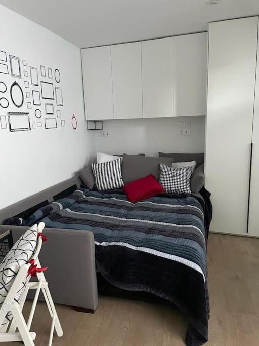 Apartment Tesoro Calle, Precioso Estudio Super Equipado Dos En Malasana Madrid