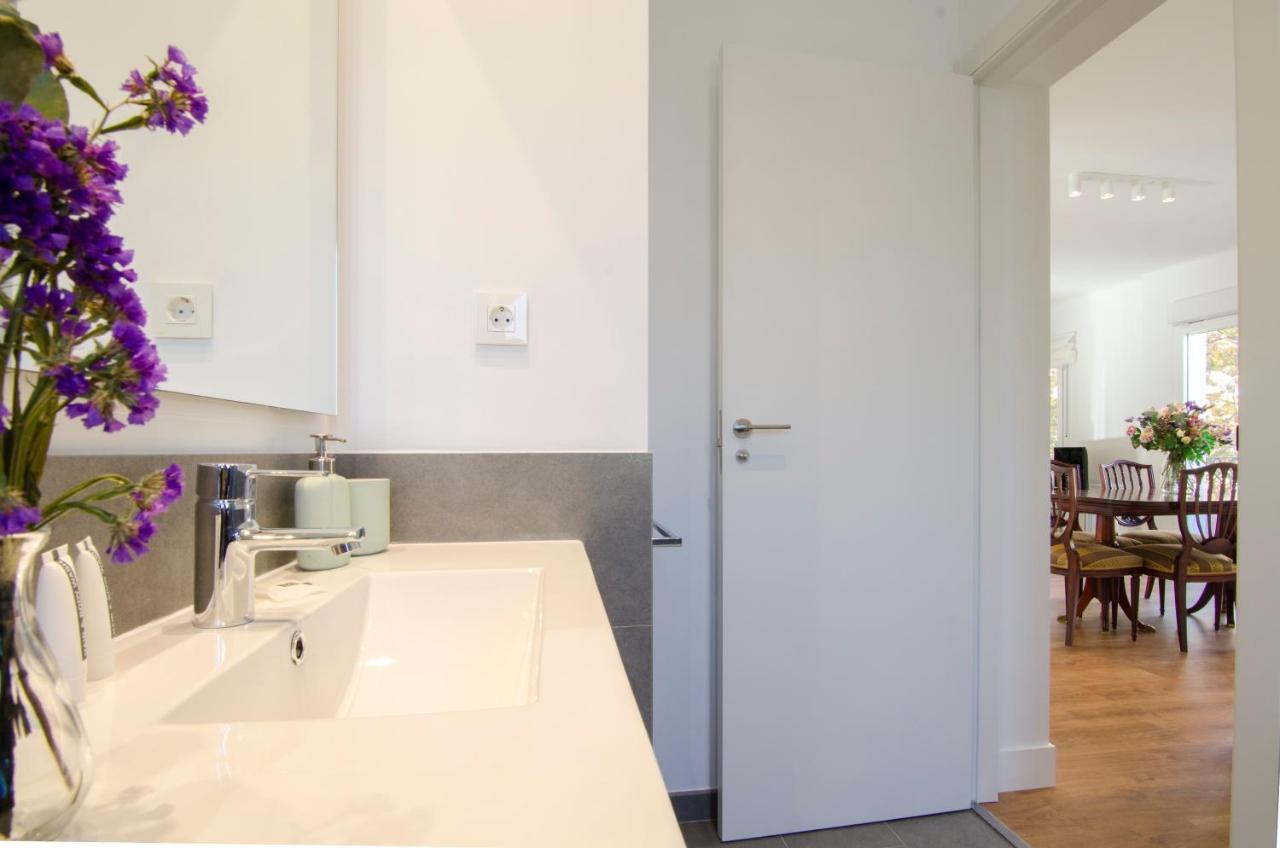 2 Bedrooms 2 Bathrooms Furnished - Bernabeu - Business Area With Terrace - Minty Apartment *