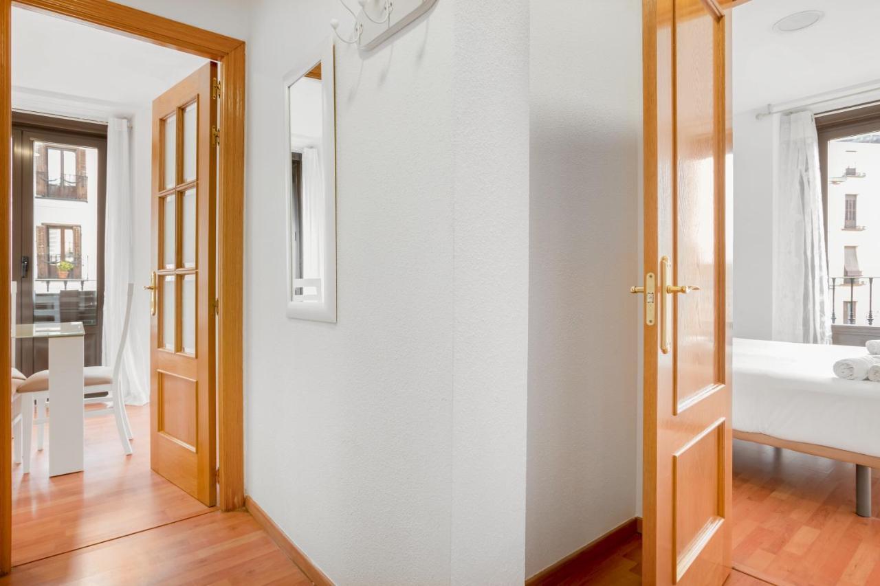 2 Bedrooms 1 Bathroom Furnished - Center - Bright - Mintystay *