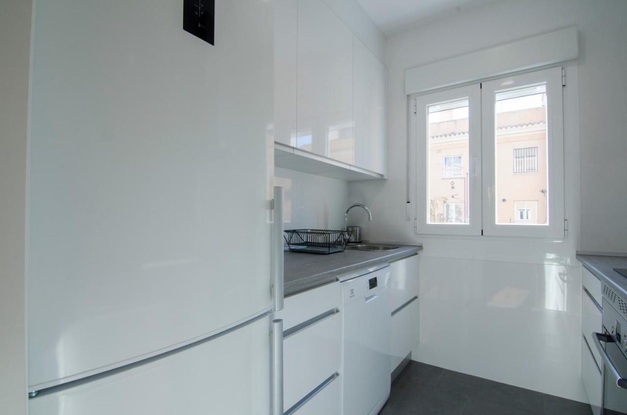 2 Bedrooms 2 Bathrooms Furnished - Bernabeu - Business Area With Terrace - Minty Apartamento
