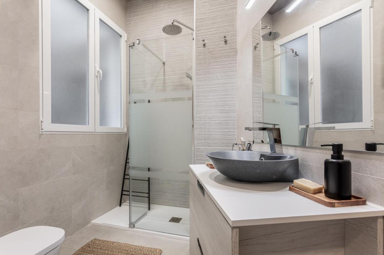 Kobenni- One Bedroom With Office In Justicia Madrid