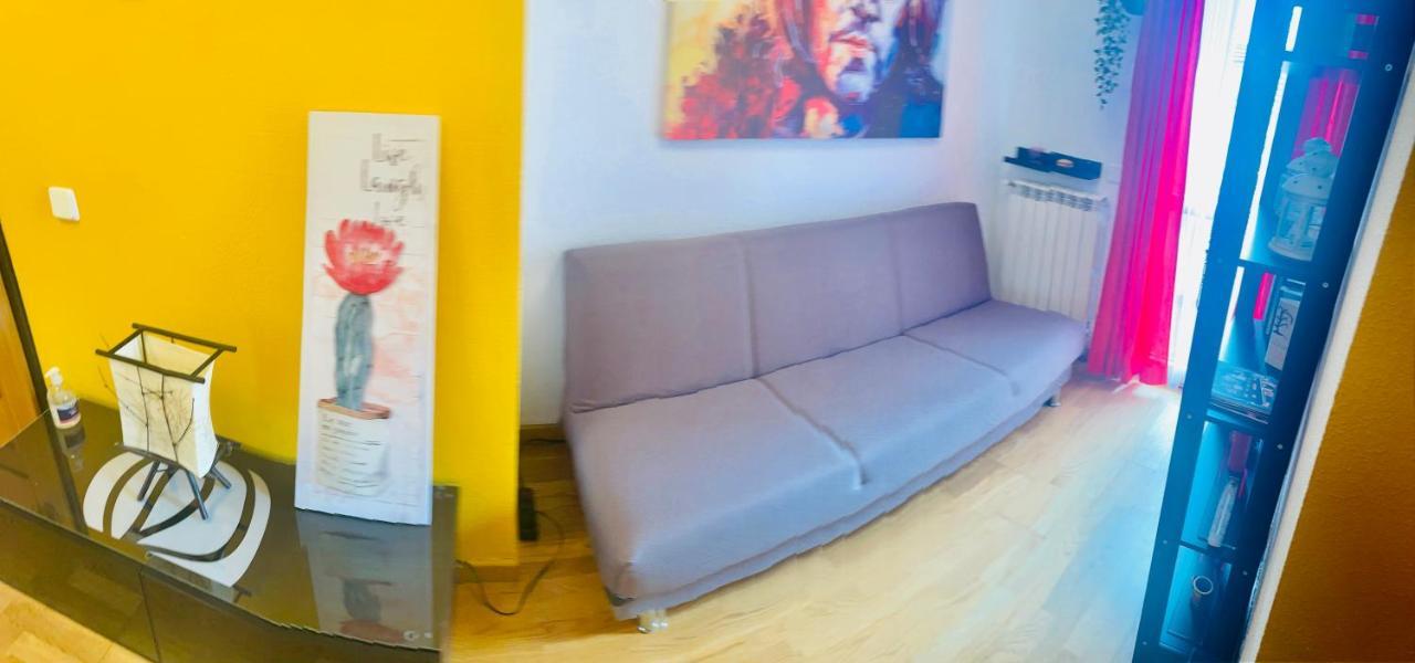 Atico & Terraza A 6 Minutos En Metro De Atocha Estacion Apartment *