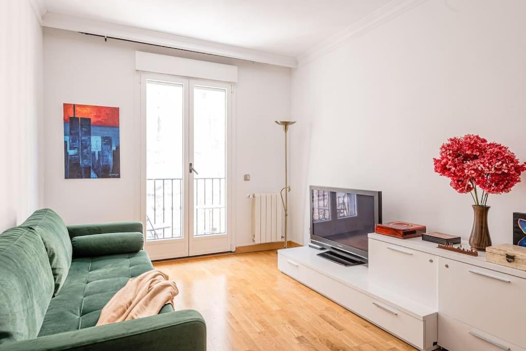 Apartment Beautiful Flat With Pool In The Center-s-marc Madrid