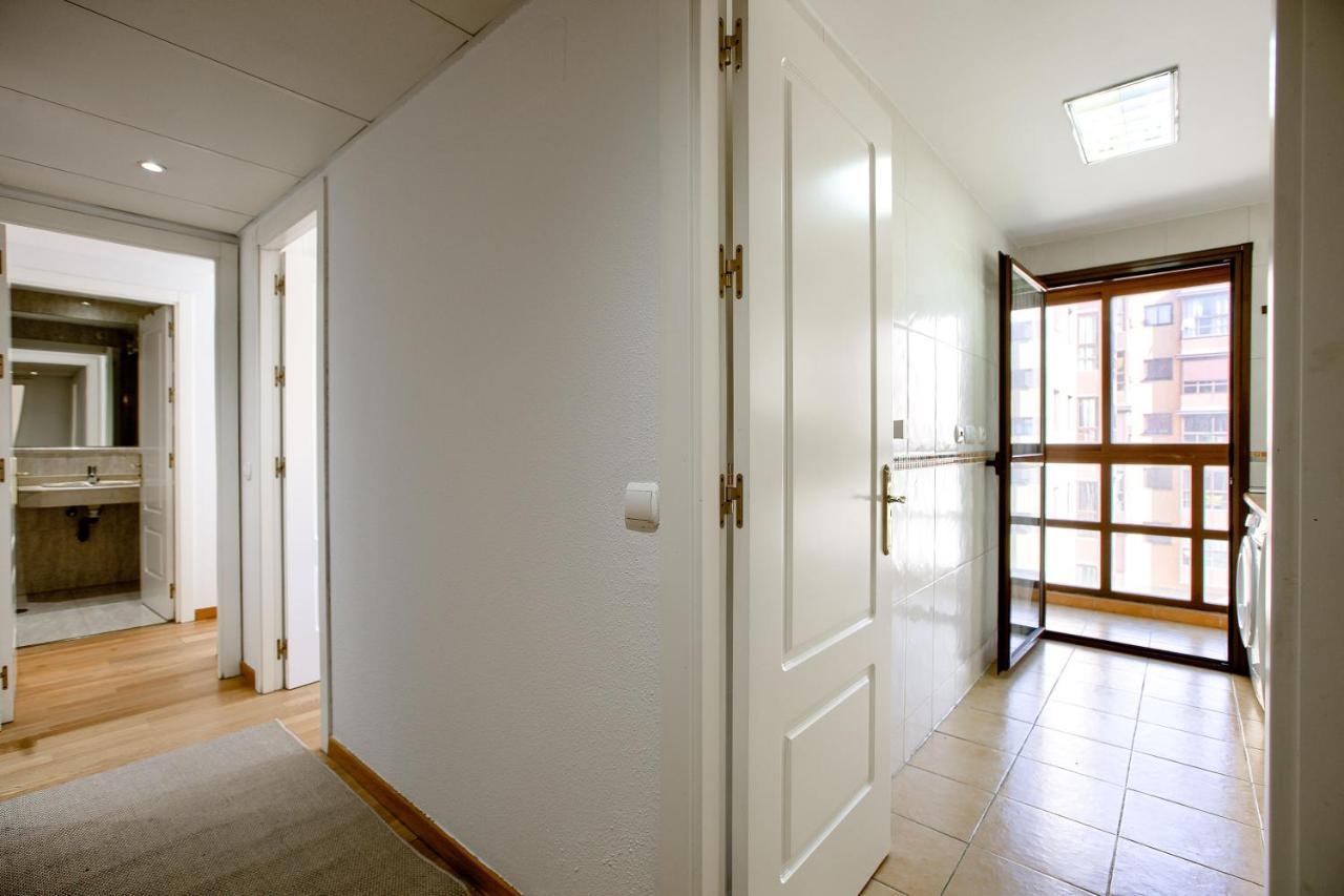Charming Airport Apartment *