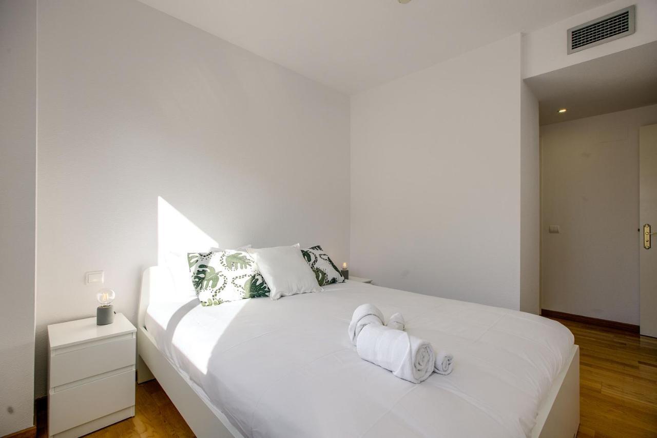 Charming Airport Apartment