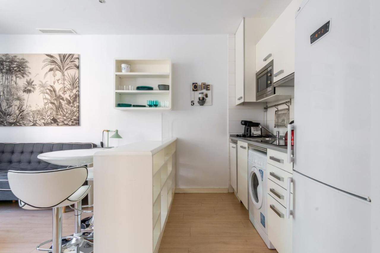 Apartment Bright Modern -1bedroom 1bath -cuatro Caminos *