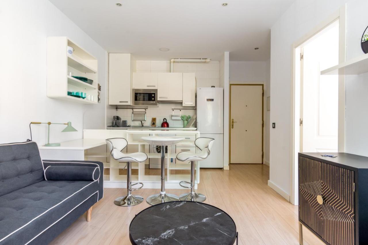 Bright Modern -1bedroom 1bath -cuatro Caminos Apartment *
