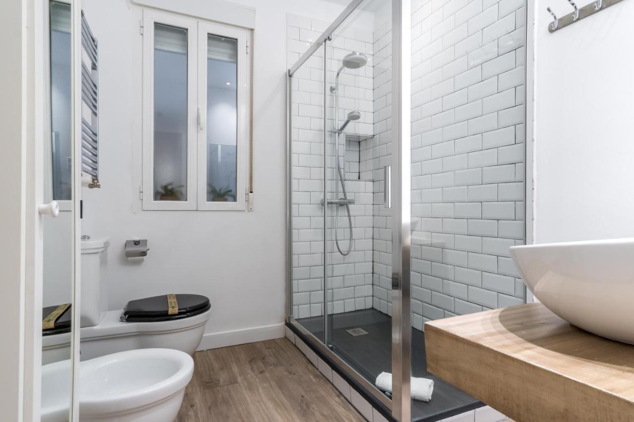 Cozy - 2 Bedrooms- 2 Bathrooms- Colon