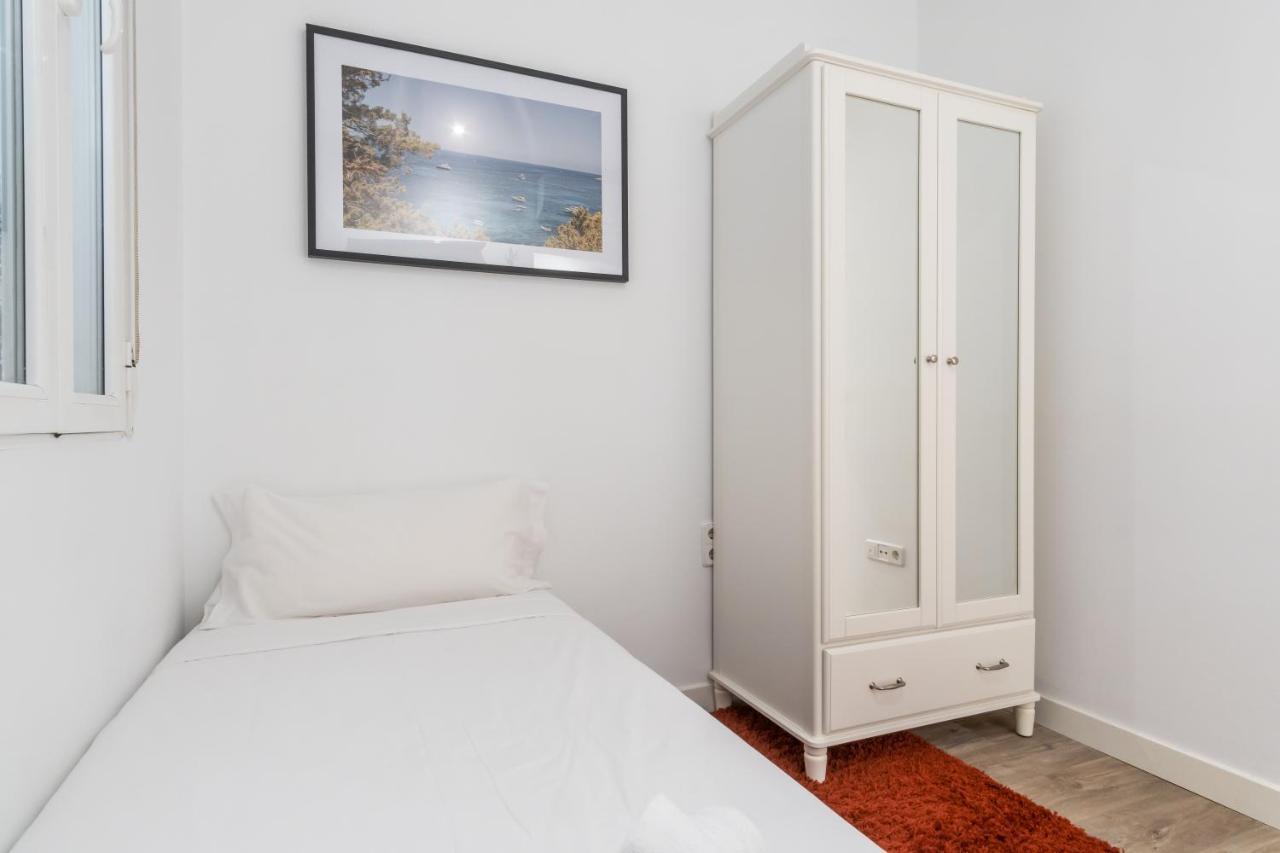 Cozy - 2 Bedrooms- 2 Bathrooms- Colon *