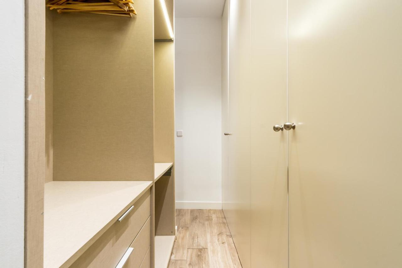 Cozy - 2 Bedrooms- 2 Bathrooms- Colon Lejlighed *