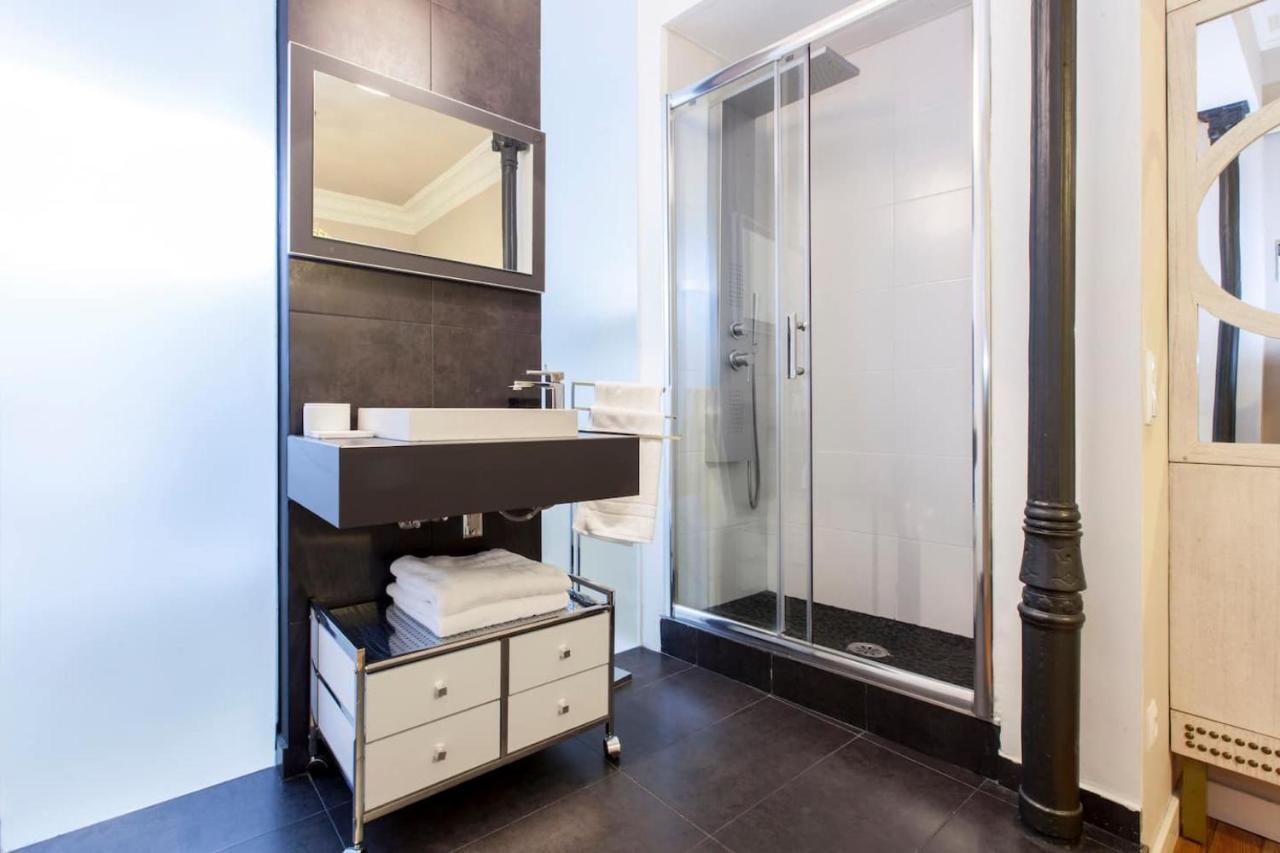 Charming Gran Via Luna Apartment *