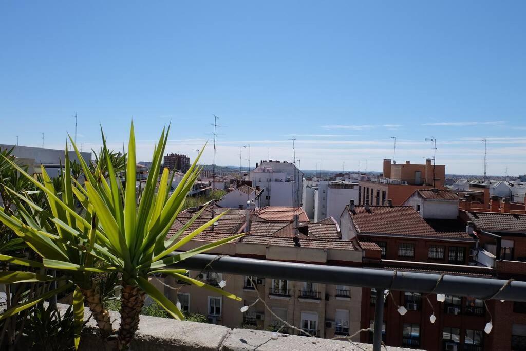 Apartamento Paseo Acacias 8, Atico Con Terraza En Embajadores *