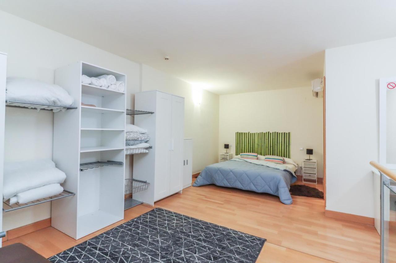 Lejlighed Bright Duplex For Families-vicalv *
