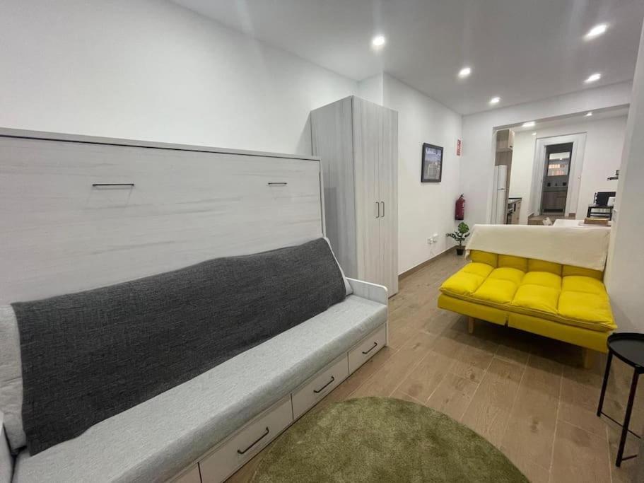 Estudio En Barrio La Latina Apartment