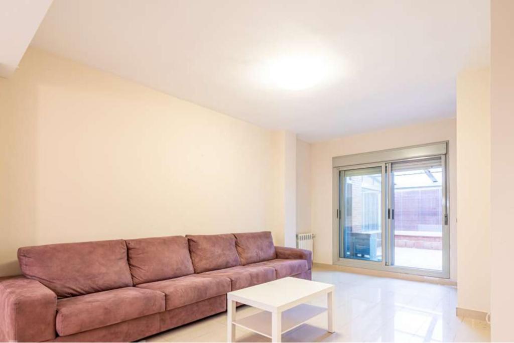 Apartamento Impresionante De 4 3 Banos Y 2 Plazas De Garaje