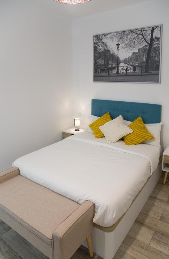 Lujosa En Cortes Apartamento