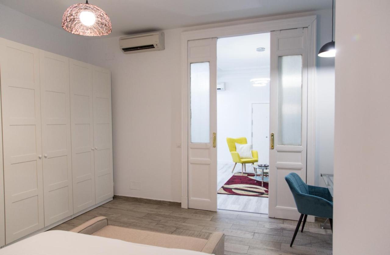 Lujosa En Cortes Apartamento