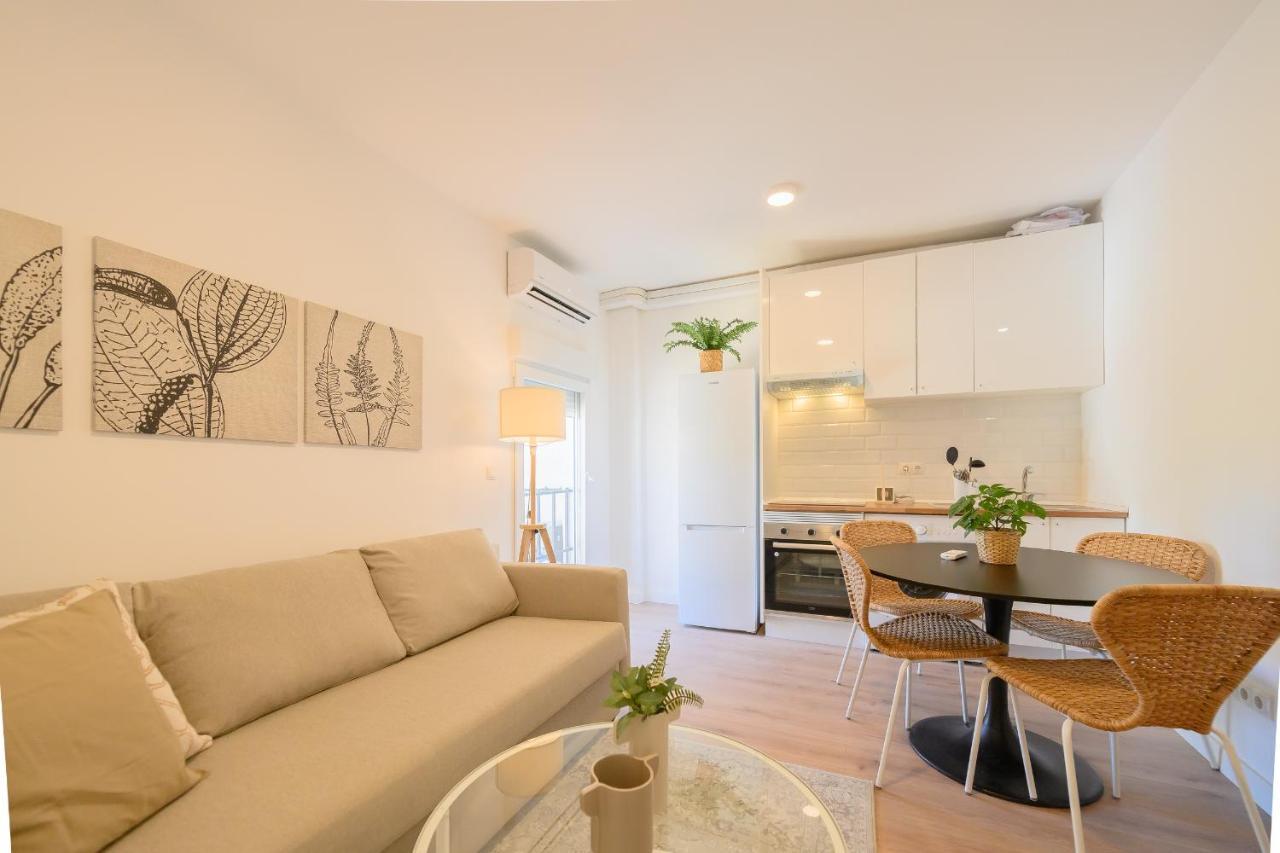 Apartment For Acogedor Temporal En Saz31 *