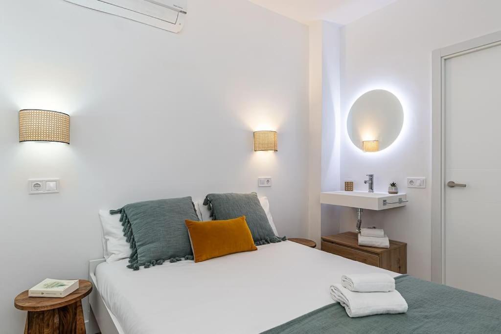 Duplex In B. Salamaca - Wizink Center 6 Pax H126 Apartment *