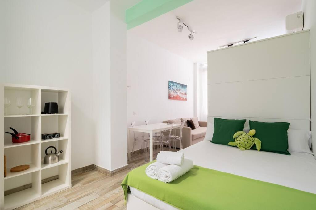 Flat At Street Level - Rio Tri-pedrero *