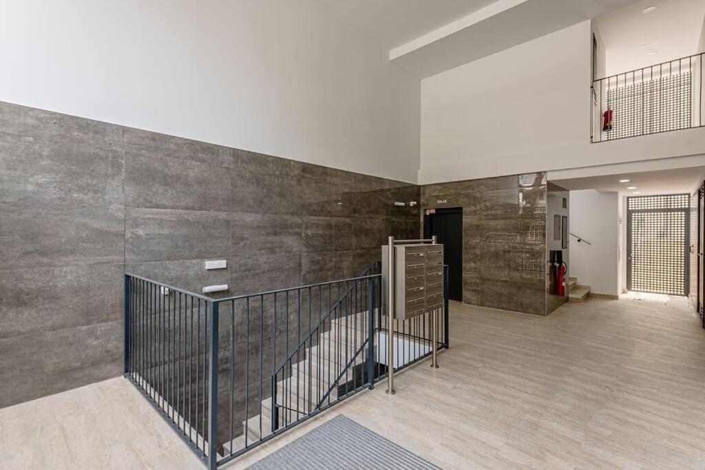 Cozy Penthouse With Swimming Pool And Parking-a-castell Apartment *
