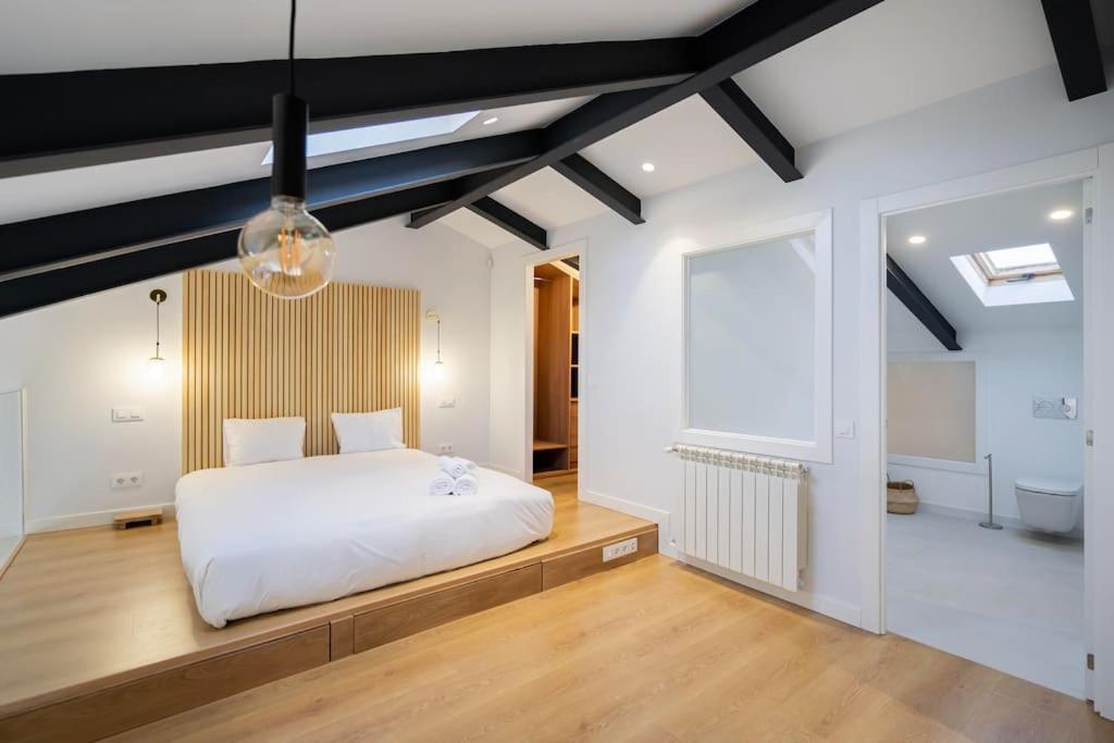 Luxurious Flat In Cuatro Caminos-madrid-b-mur-104 Apartment Madrid