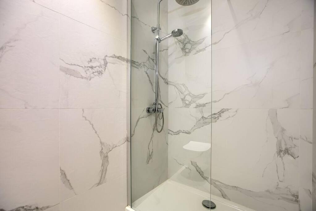 Flat In The Location-comen-2-de Madri