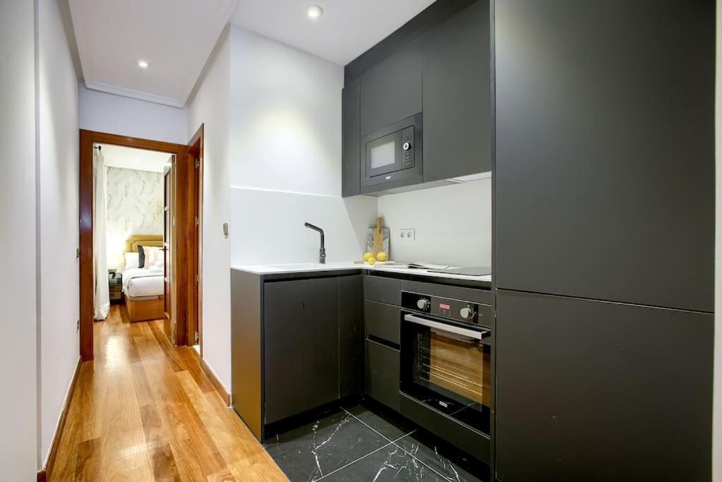 Apartment In The Center Of Madrid-comenda-1-i