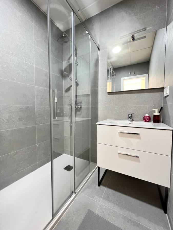 Acogedor Infanta Mercedes Apartamento *