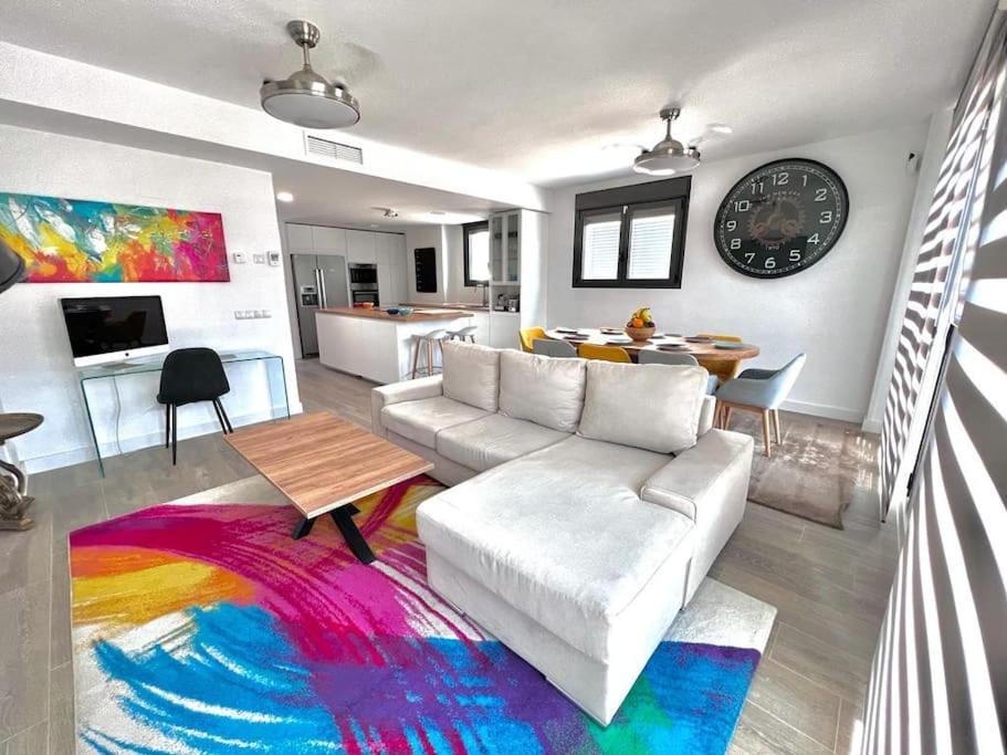 Acogedora Casa En Con Piscina Privada, Jacuzzy Y Garaje Villa